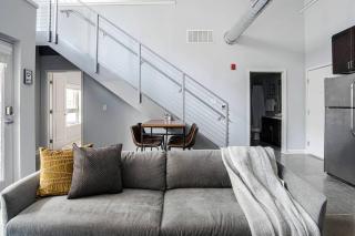 CozySuites l 2BR Loft, Monument Circle, Indy - Indianápolis - 7
