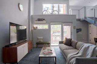 CozySuites l 2BR Loft, Monument Circle, Indy - Indianápolis - 8