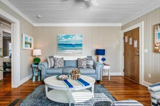 Ground Floor Duplex 3 Bedrooms Across from Beach - Jacksonville Beach - 1