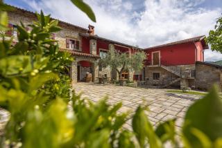 TouristFarm - apartments "RED FAIRYTALE" - 2