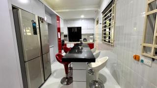 YB Guest House 4 Bilik 5 Katil - 8