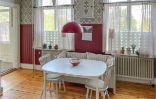Gorgeous Home In Lindesberg - Lindesberg - 5