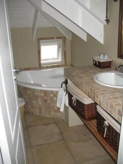 River View Apartment - 3
