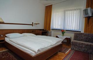 Hotel Alte Brücke - Bad Homburg vor der Höhe - 8