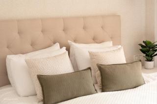 High-End 2 Bedroom Sea View Apartment in Puerto Banus - Marbella - 2