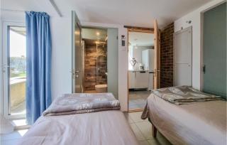 Beautiful Apartment In Bohus-Malmön - Bohus-Malmön - 2