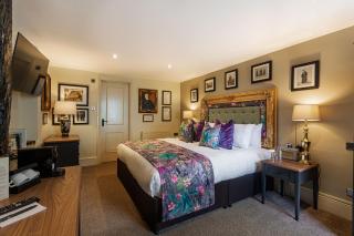 The George Hotel, Amesbury, Wiltshire - Amesbury - 4