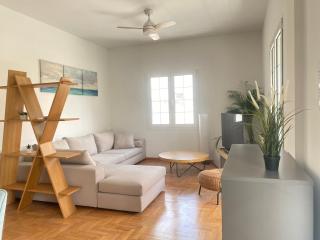 Faliro comfort apartment 10 mins walking to the beach - Atene - 0