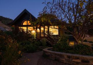 Sacred Rock Inn - Elk - 6