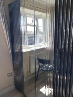 Stylish & Cozy 2-Bedroom Flat in Hoxton & Shoreditch - 4