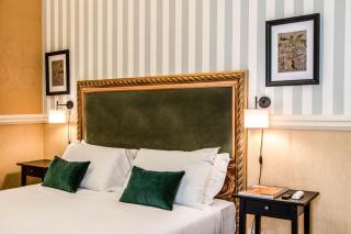 Royal Arthouse Apartment Luxury Apartment - Palazzo Caracciolo D'Arena - Naples - 3