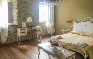 4 Bedroom Beautiful Home In Fivizzano - Rometta - 7