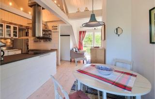 Awesome Apartment In Bohus-Malmön - Bohus-Malmön - 6
