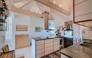 Awesome Apartment In Bohus-Malmön - Bohus-Malmön - 4