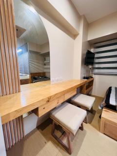 * * * F Best Value in Iloilo - Iloilo City - 4