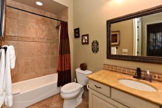 B9 Zion National Park Rental Top Floor 2-bedroom Hillside View - Washington - 2
