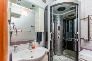 Apartments Dostyk - Almaty - 1