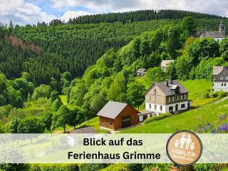 Ferienhaus Grimme - 350m2, 18 Betten - mit Indoorspielplatz, Pool, großer Terrasse, Grill, Sauna, Kicker, Dart, uvm - ideal für Familien - Schmallenberg - 0
