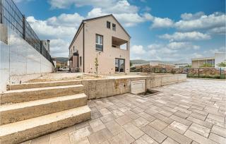 Nice Apartment In Kastel Novi With Wifi - 7