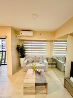 * * *H Incomparable Value - Iloilo - 7