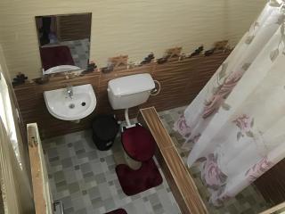 Lord's Hands Guesthouse Hotel - Winneba - 1