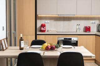 ModernPastel Apartment - Private Parking,Near the Old Port - 2