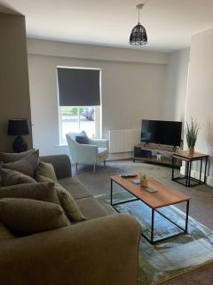 Poplar House-2Bedroom house in town centre with free Parking by ShortStays4U - Kings Lynn - 0