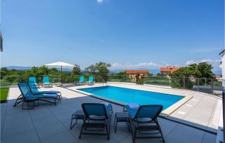 Cozy Apartment In Malinska - 8