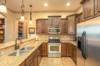 D3 Spacious Sunset Suite Second Floor 2-bedroom - Washington - 7