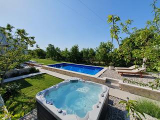 Little Getaway - Veliki Broćanac - 7