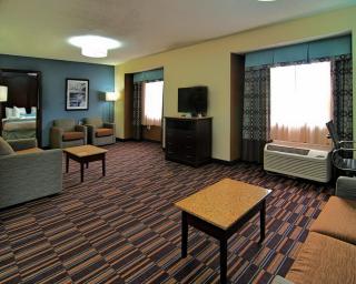 Baymont by Wyndham Elizabeth City - 1