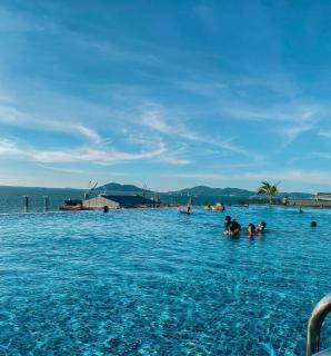 SEAVIEW LUXURY CONDO HOMESTAY 2Bed 2bath Jesselton Quay by R2 Residence - Kota Kinabalu - 4