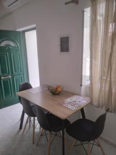 RIVER SIDE HOUSE - 2