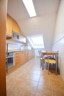 GALIHOST - Céntrico apartamento con parking en Cambados - 2