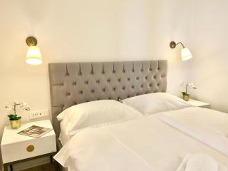Seaview pool apartment-Lumière, Island Hvar-Gdinj - Visoka - 3