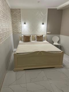 Budget Family Hotel - Lviv - 0
