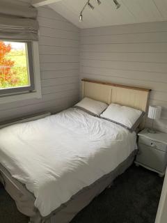 Country Cabin Omagh - 9