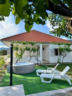 Blue Sky - jacuzzi & wine - Ožići - 0