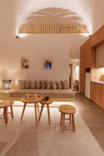 Living Moments - Fira - 4