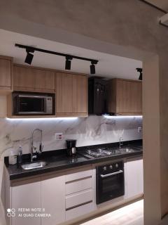 Apto aconchegante vista mar , tv, wifi e ar - Praia São Vicente - 9