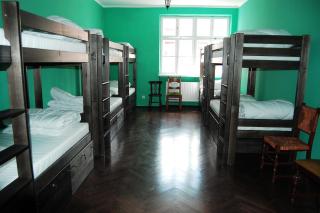 The Little Havana Party Hostel - Krakow - 2