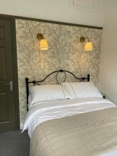 Shakespeare's Snug - Prescot - 6