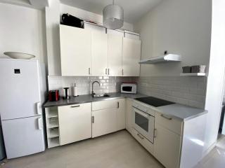 Moderne, terrasse et climatisé - Antibes - 8