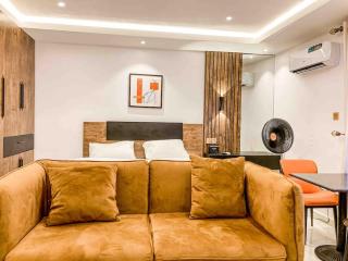 Beautiful Studio with PS5, 3 mins walk to Oniru Beach - 1