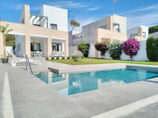 Exclusiva Villa Lujo con piscina privada by Chiclana Dreams - Chiclana de la Frontera - 0