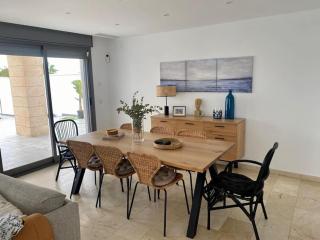 Exclusiva Villa Lujo con piscina privada by Chiclana Dreams - 2