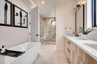 Luxury Townhouse in the Heart of LoHi - 2