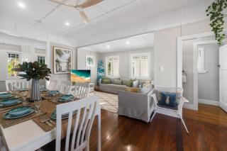 Stunning 4 Bedroom Beach House - Dicky Beach Original - Caloundra - 0