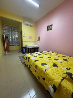 EQ Malay Modest Homestay Port Dickson - Port Dickson - 8