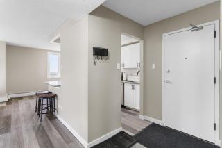 Newly Renovated 2 Bedroom Downtown Saskatoon Condo - Saskatoon - 6
